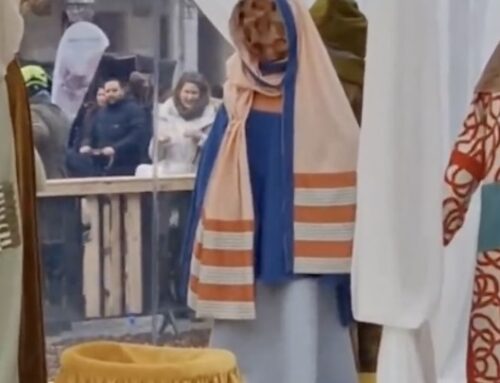 Belgium: Baby Jesus in faceless Nativity scene decapitated, head is stolen